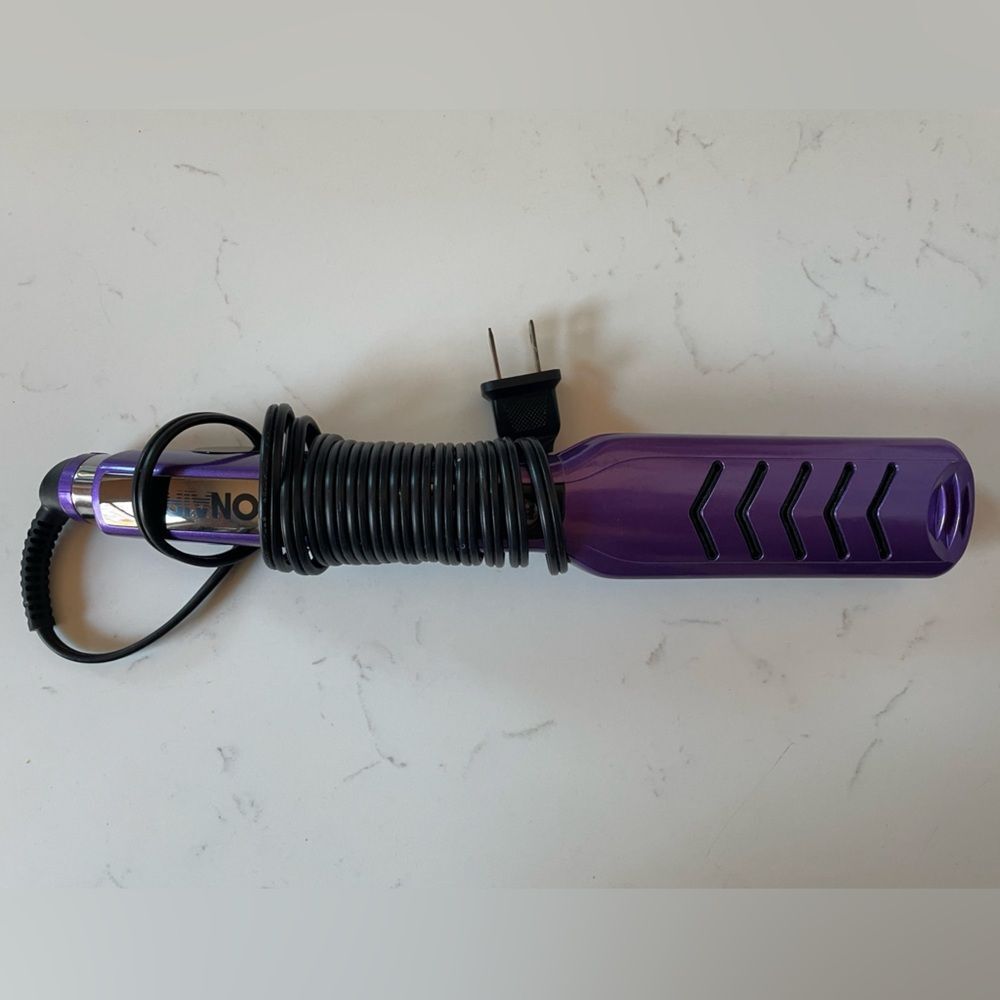 Purple Hair Styling/Straightening Tool with Ceramic Plates